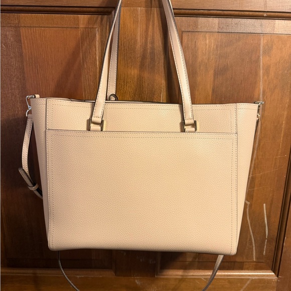 Michael Kors Cream Pebbled Leather Tote with Gold MK Charm - Picture 5 of 6